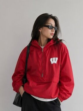 Vintage Champion University of Wisconsin Badgers Windbreaker